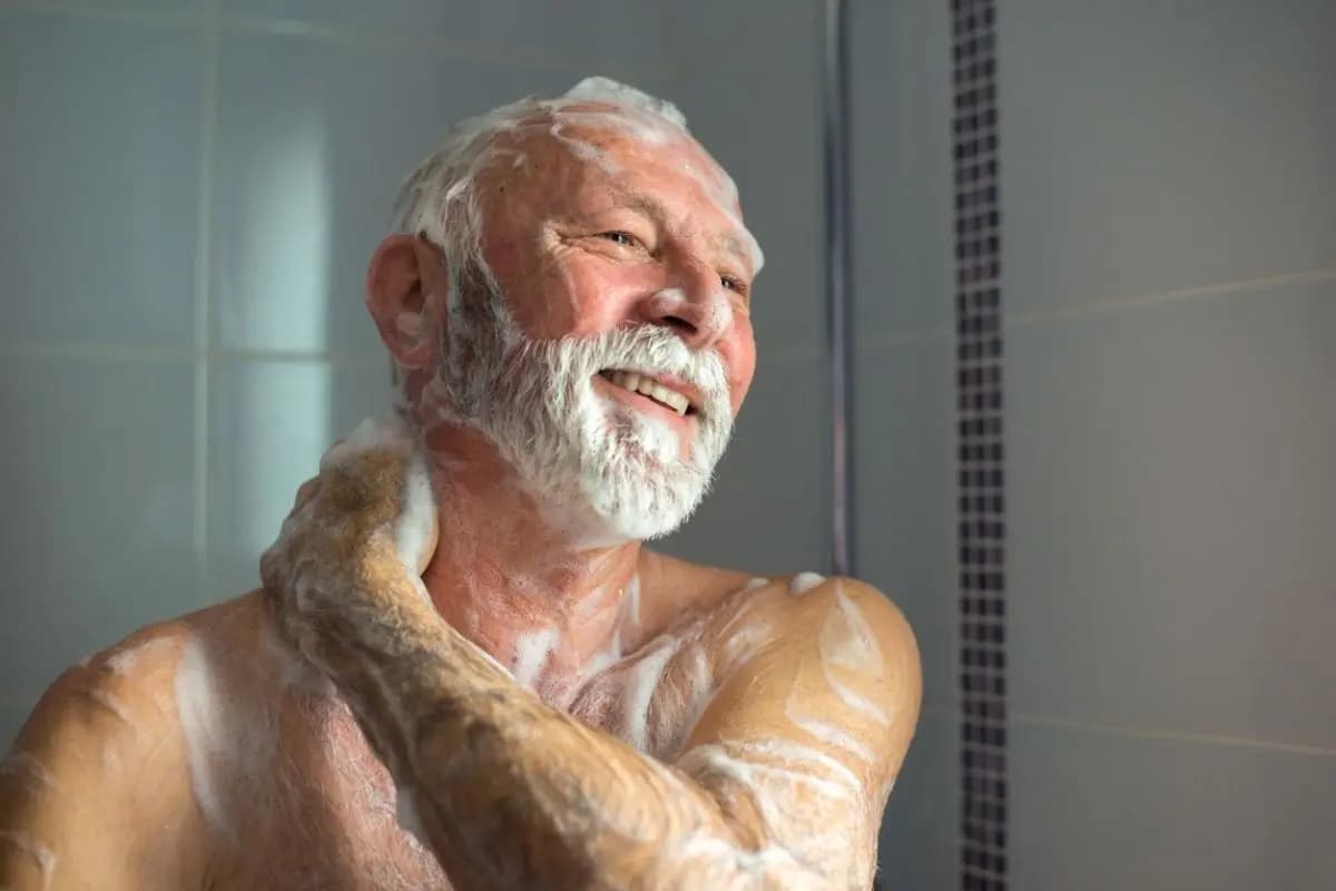 How Often Should Seniors Actually Shower? A Practical Hygiene & Skin Health Guide for 2026
