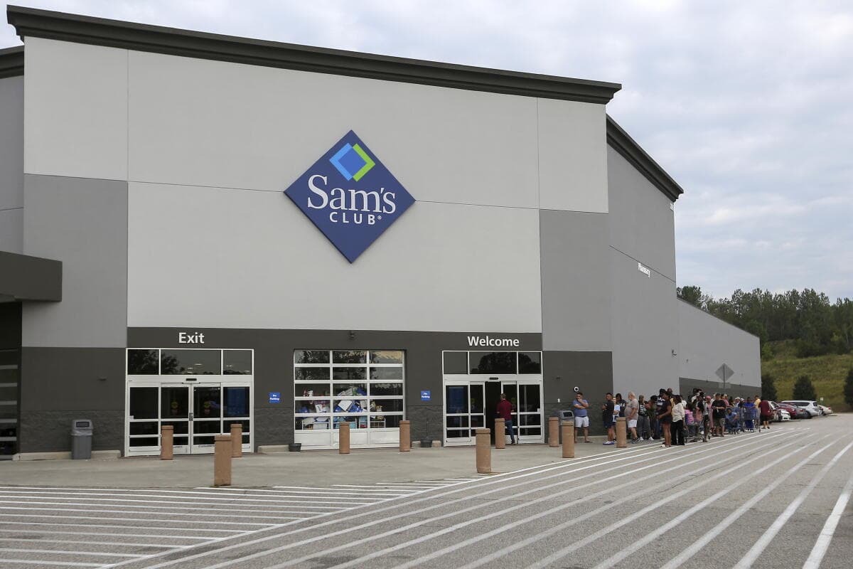 Sam's Club Credit Cards: What to Know If You Have Bad Credit or a Credit Score in the 500s