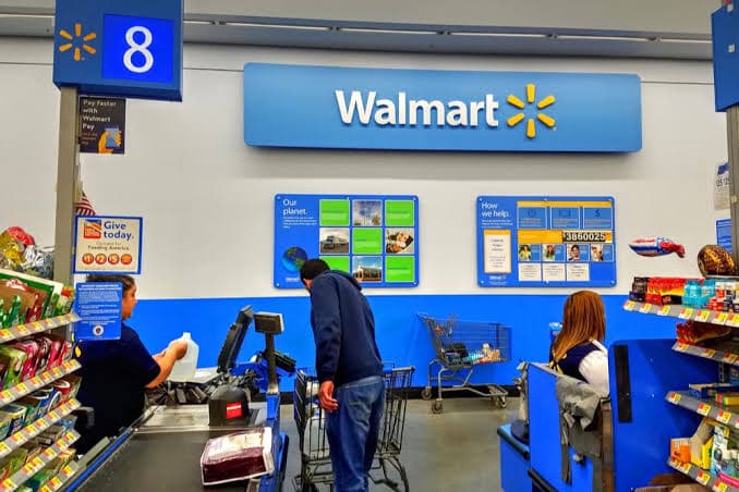 Walmart Credit Cards: What to Know If You Have Bad Credit or a Credit Score in the 500s